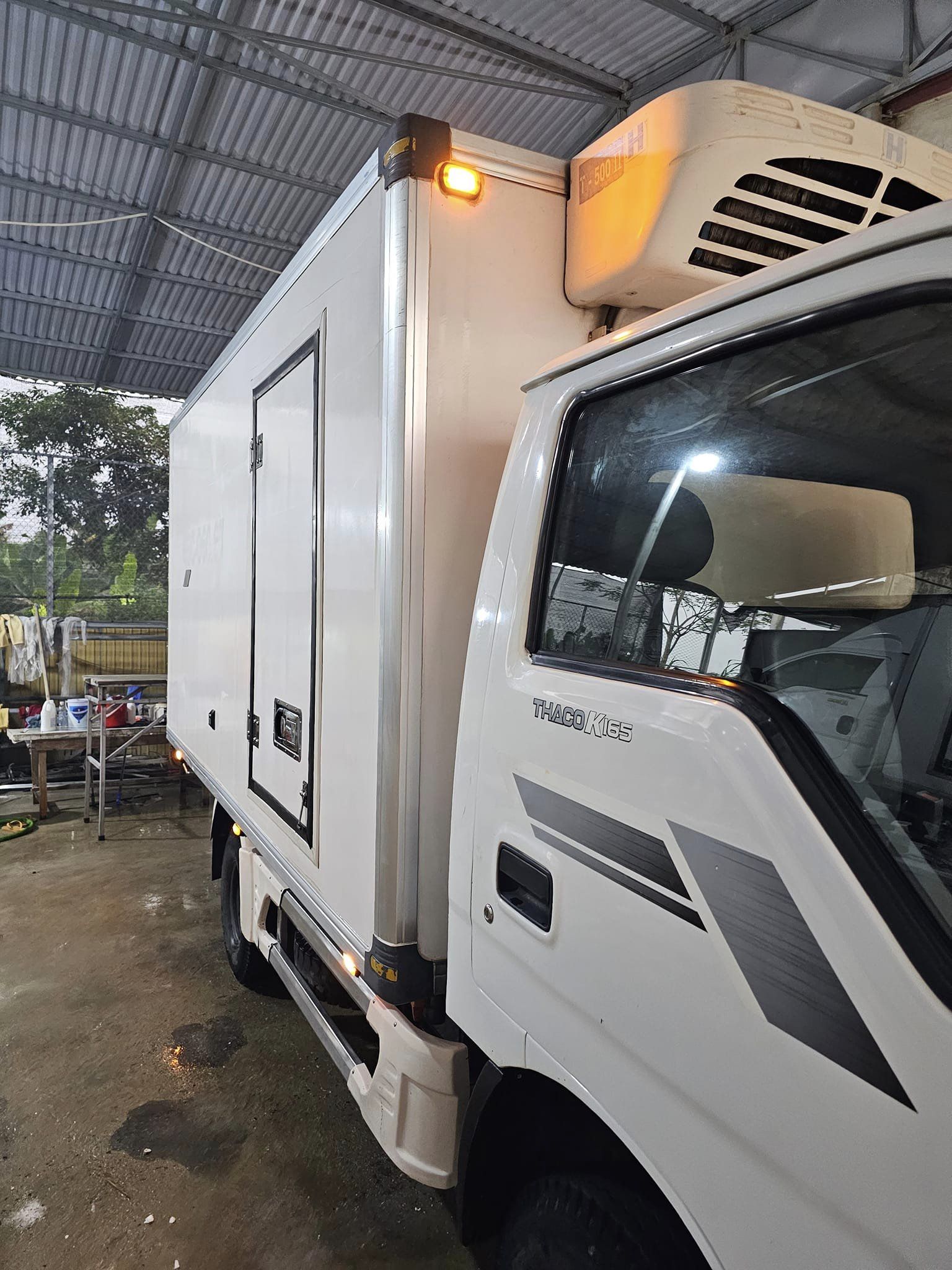 Vận chuyển hải sản tươi sống, đông lạnh Trung Quốc đi Việt Nam an toàn